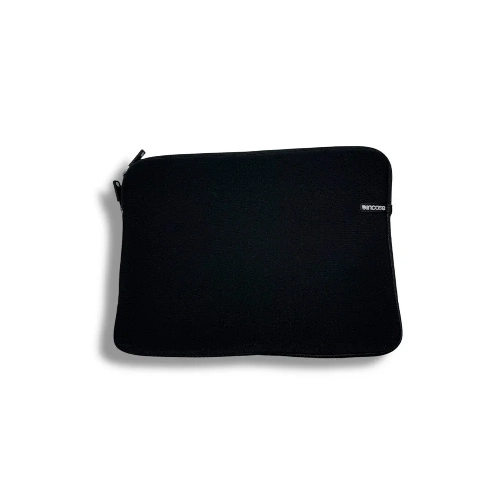 Incase Laptop Sleeve‎ Unisex Black Neoprene Padded Faux Fur Lining Case